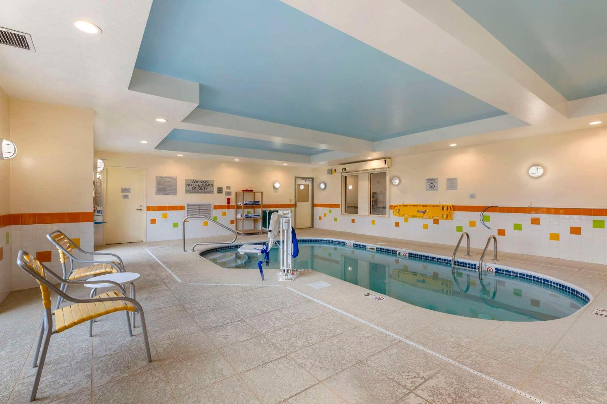 Comfort Inn & Suites Akron South Luaran gambar