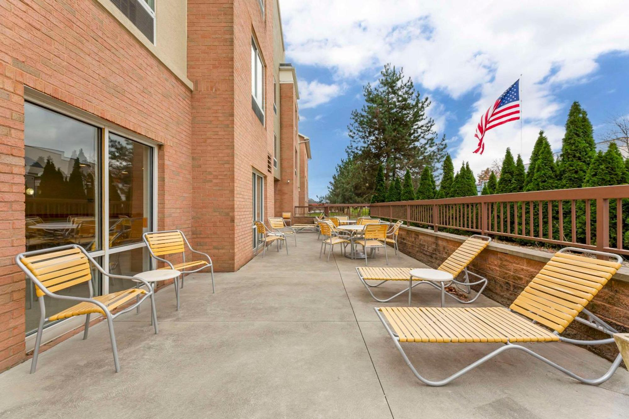 Comfort Inn & Suites Akron South Luaran gambar