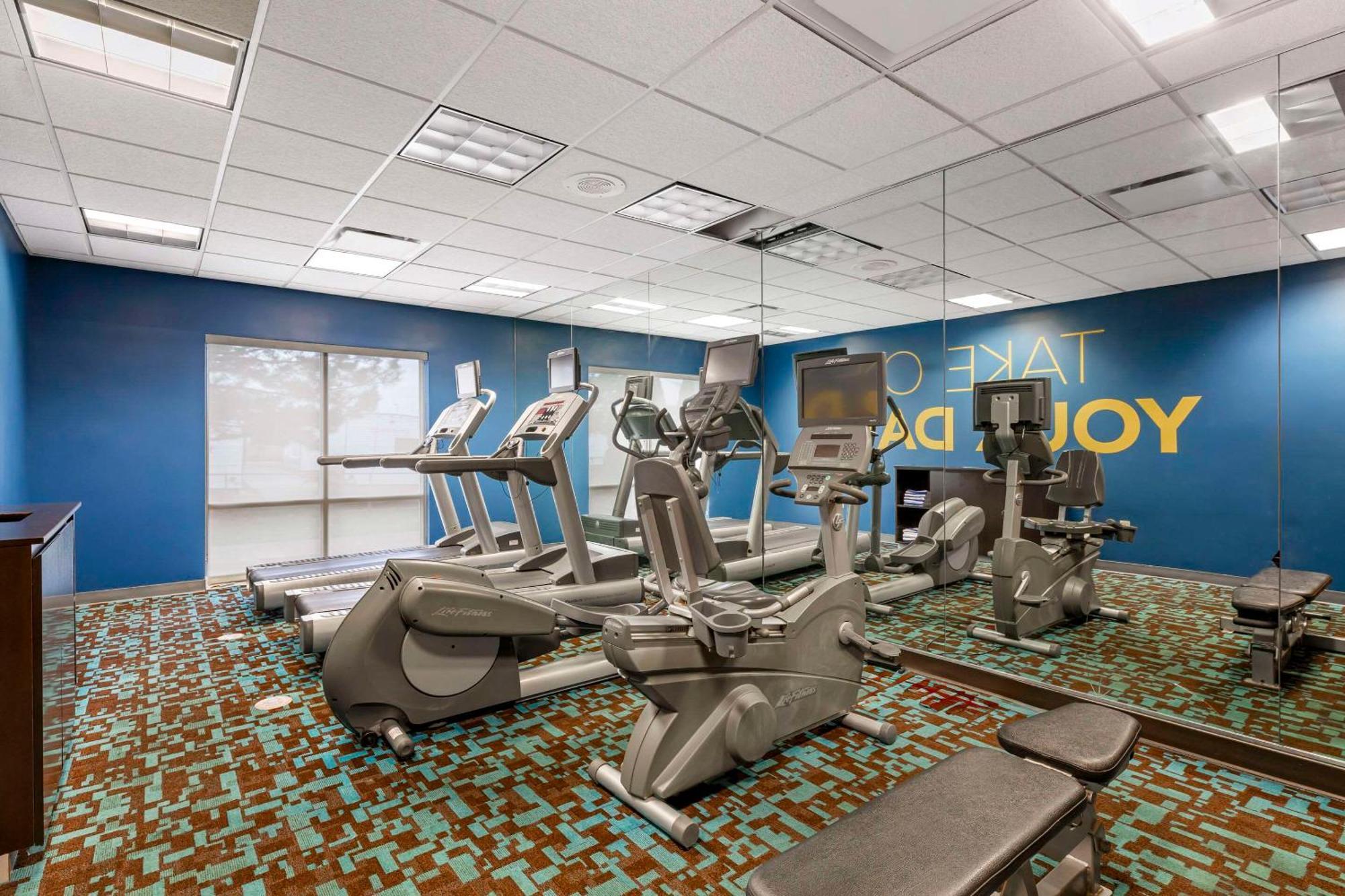 Comfort Inn & Suites Akron South Luaran gambar