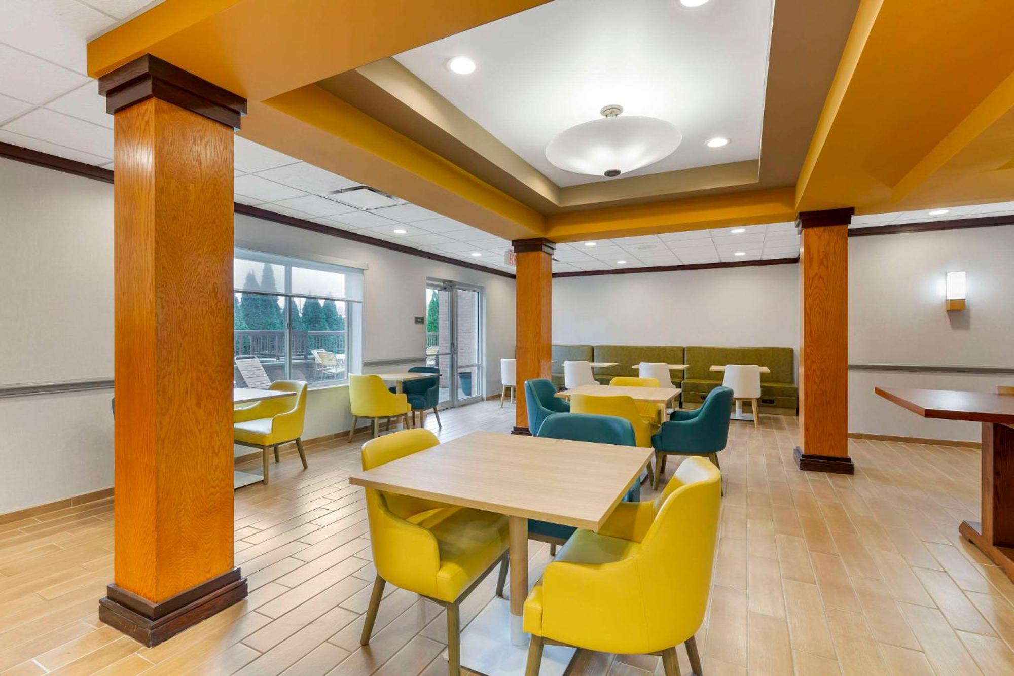 Comfort Inn & Suites Akron South Luaran gambar